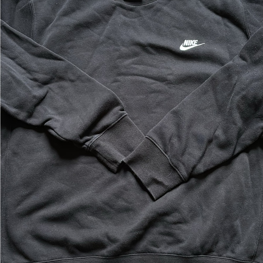 Nike Men's Crewneck Black Sweater